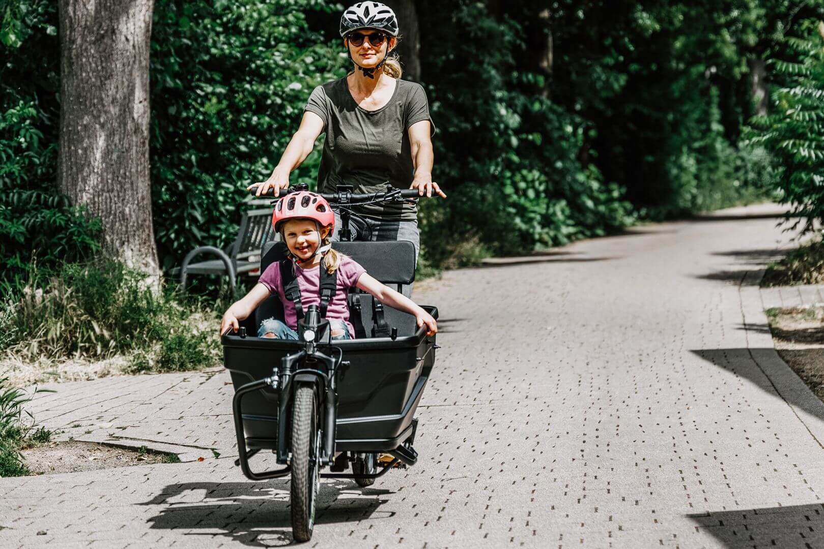 Cargobike with child