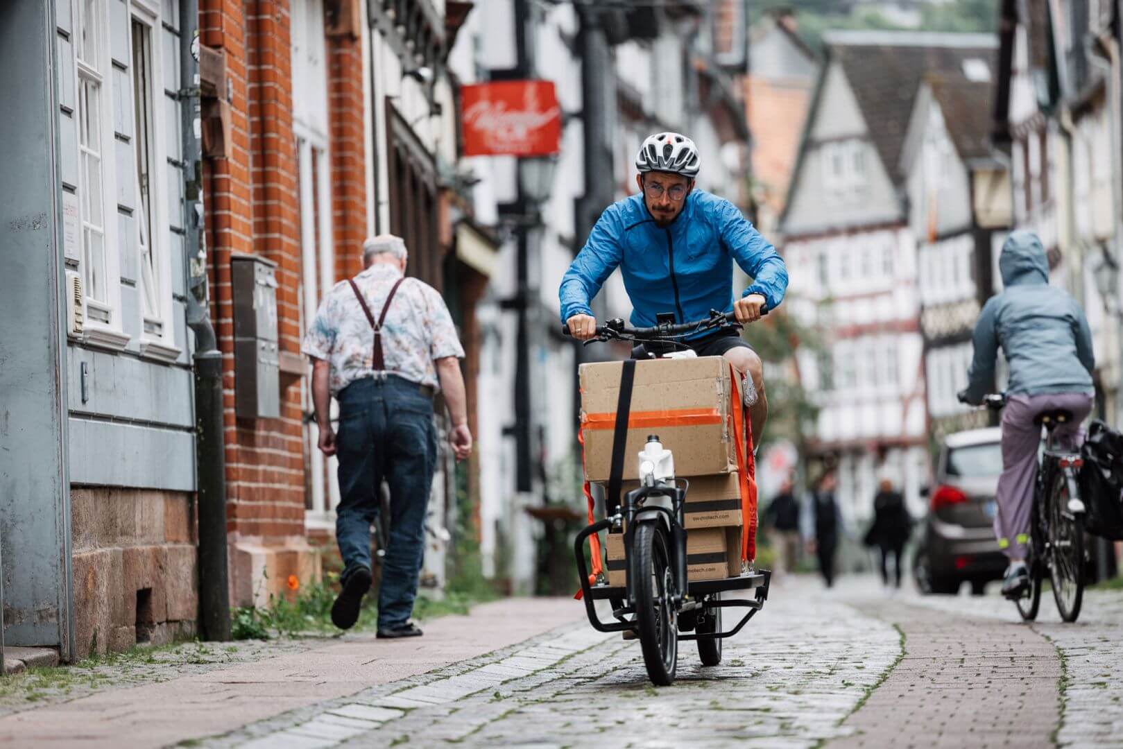 VIA Lastenrad mit Ladung in Marburg