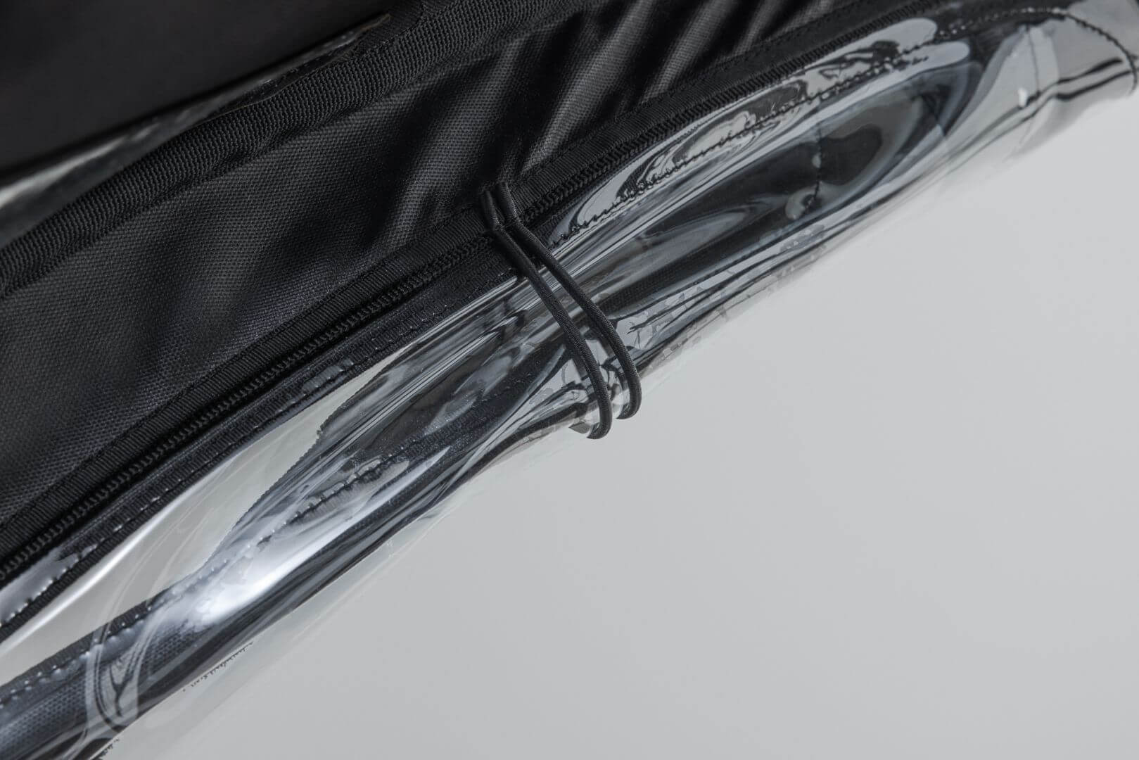 Seitenfenster aufgerollt Regenverdeck VIA Lastenrad